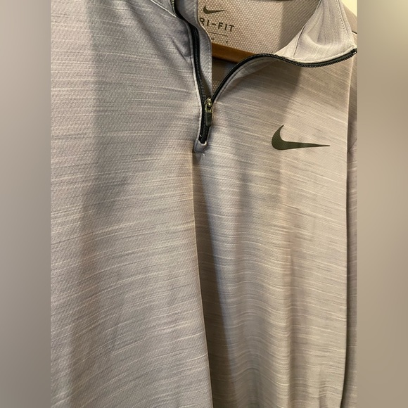 Nike zip pullover Dri fit size medium - Picture 8 of 9
